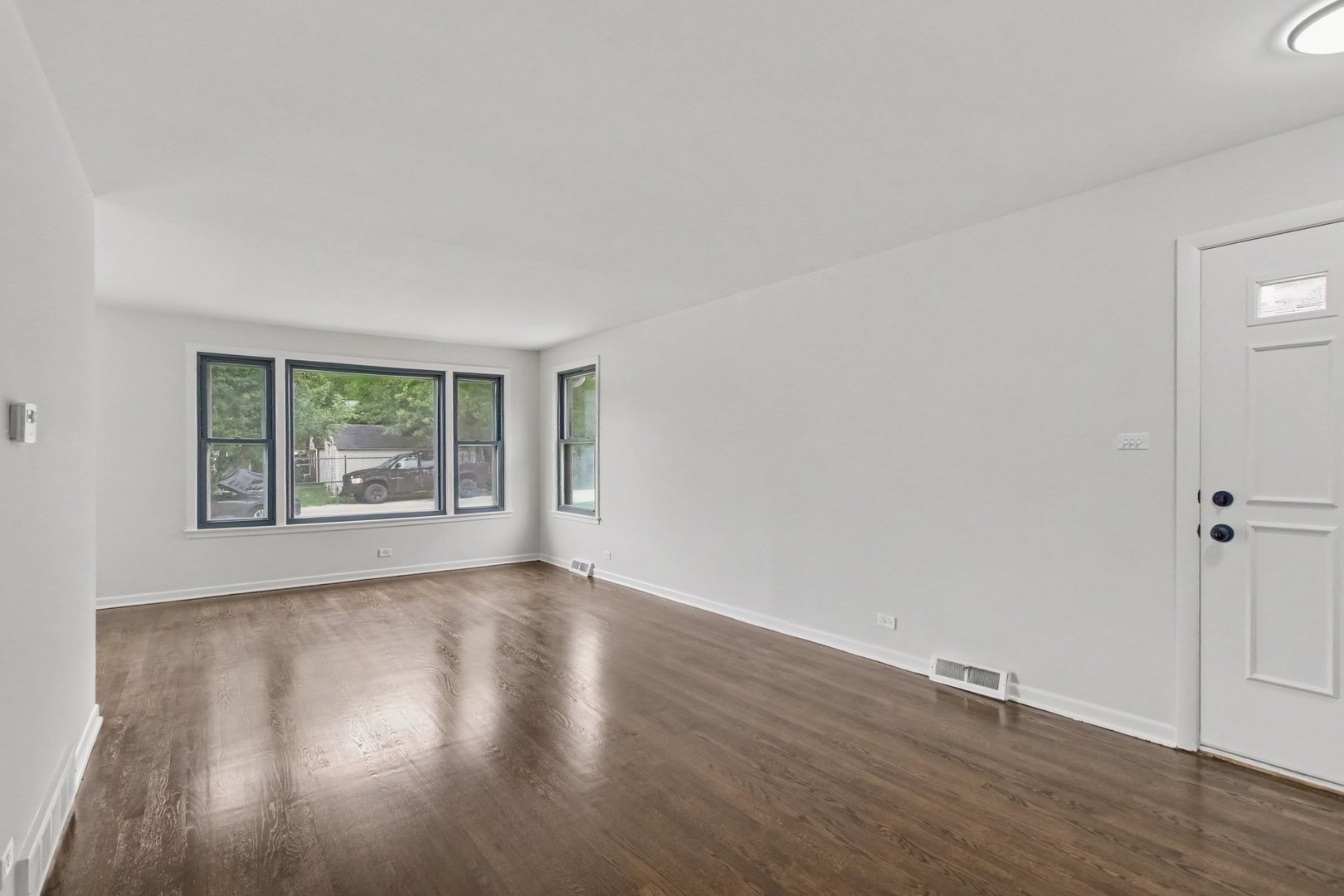 10816 Fletcher Avenue Property Photo 3