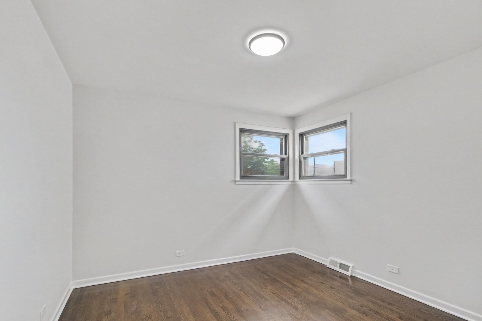 10816 Fletcher Avenue Property Photo 15