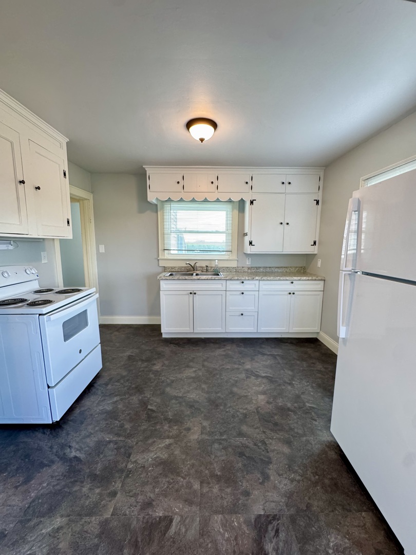 26411 250th Street Property Photo 6