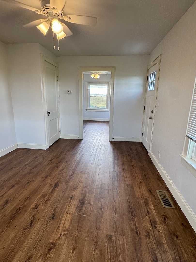 26411 250th Street Property Photo 10