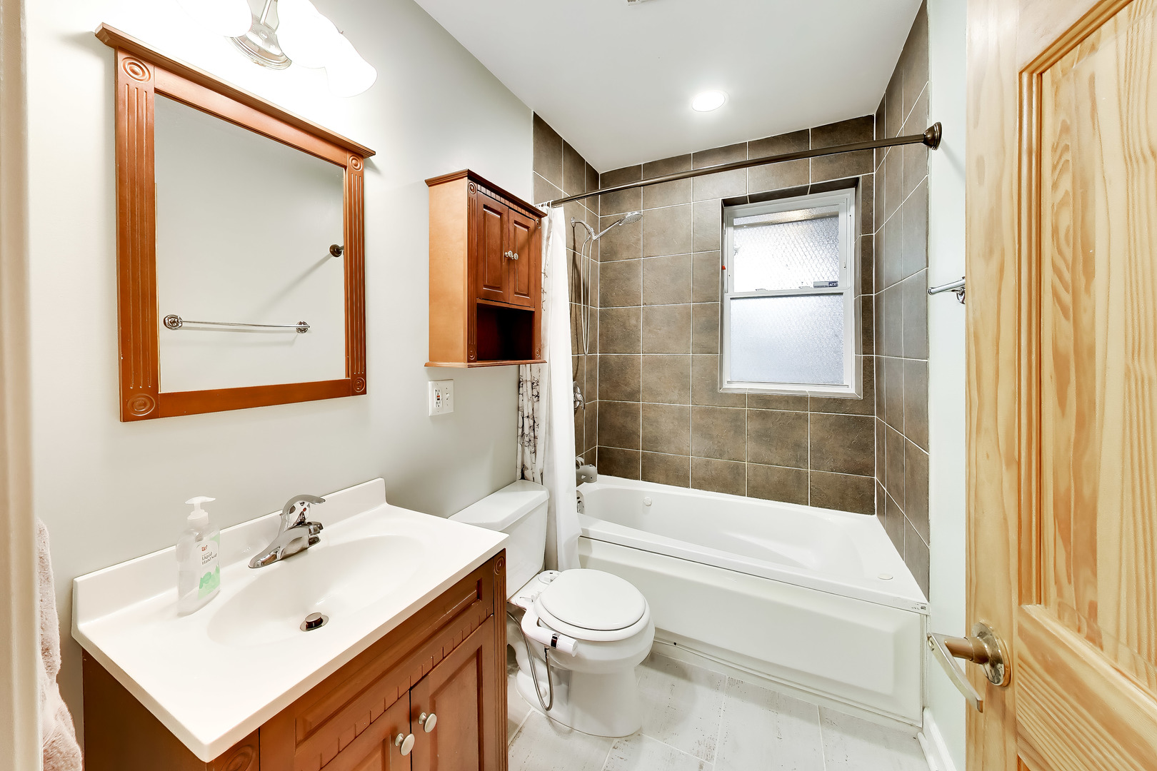 6301 N Talman Avenue G Property Photo 12
