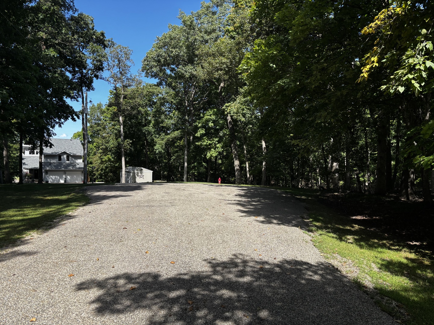 1102 Jay Court Property Photo 5
