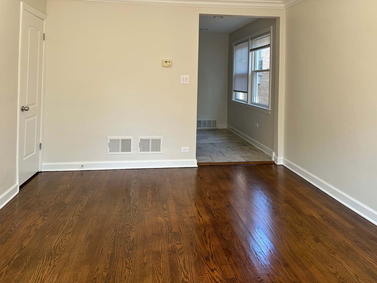 4952 Hull Street 2e Property Photo 2