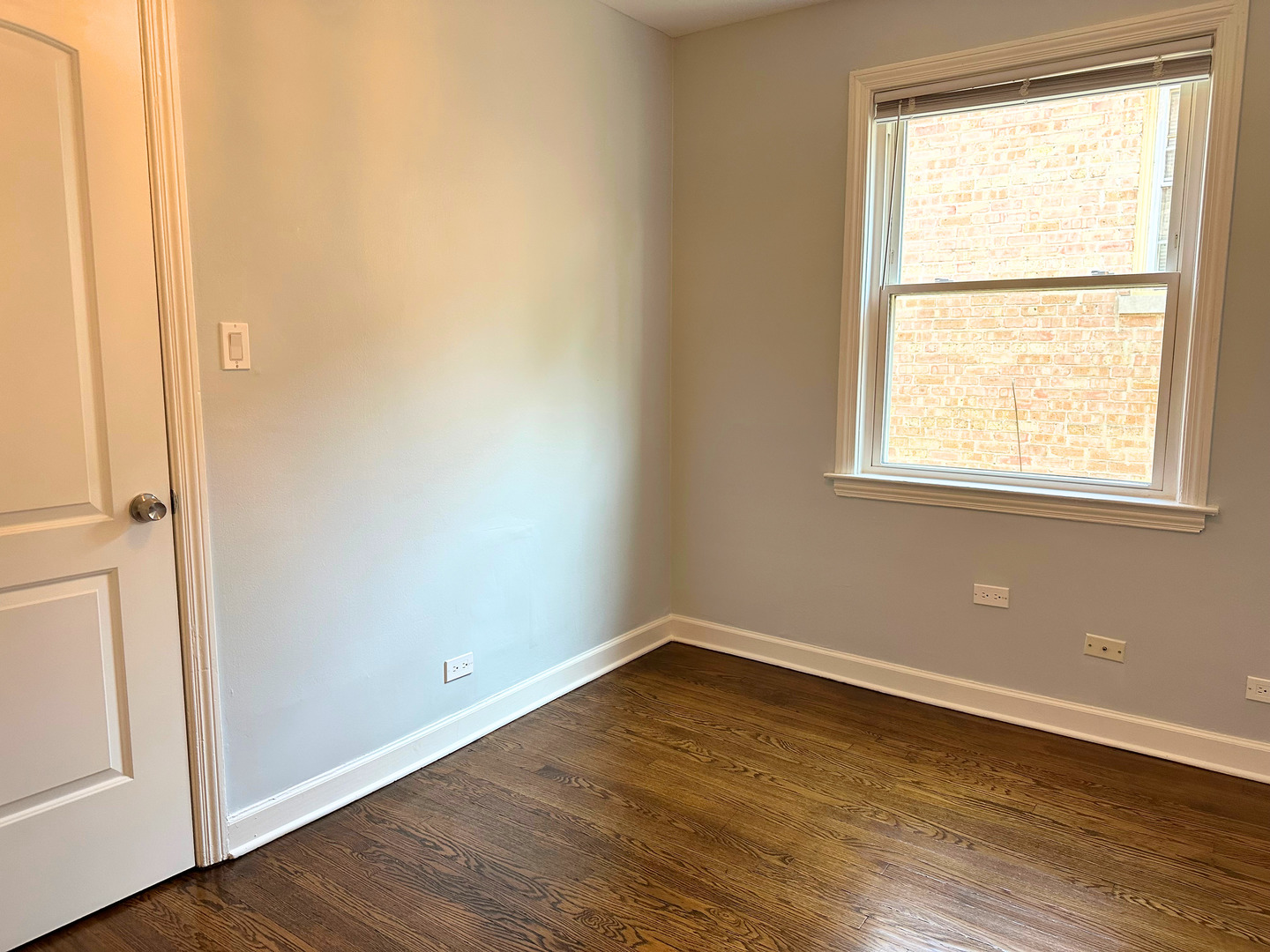 4952 Hull Street 2e Property Photo 13