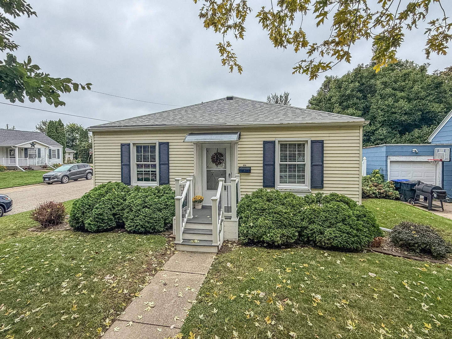 609 S Florence Avenue Property Photo 1