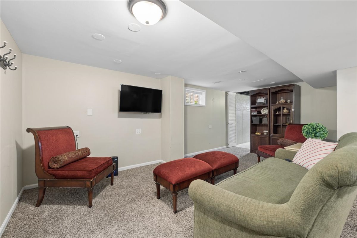 2416 Nathaniel Place Property Photo 13