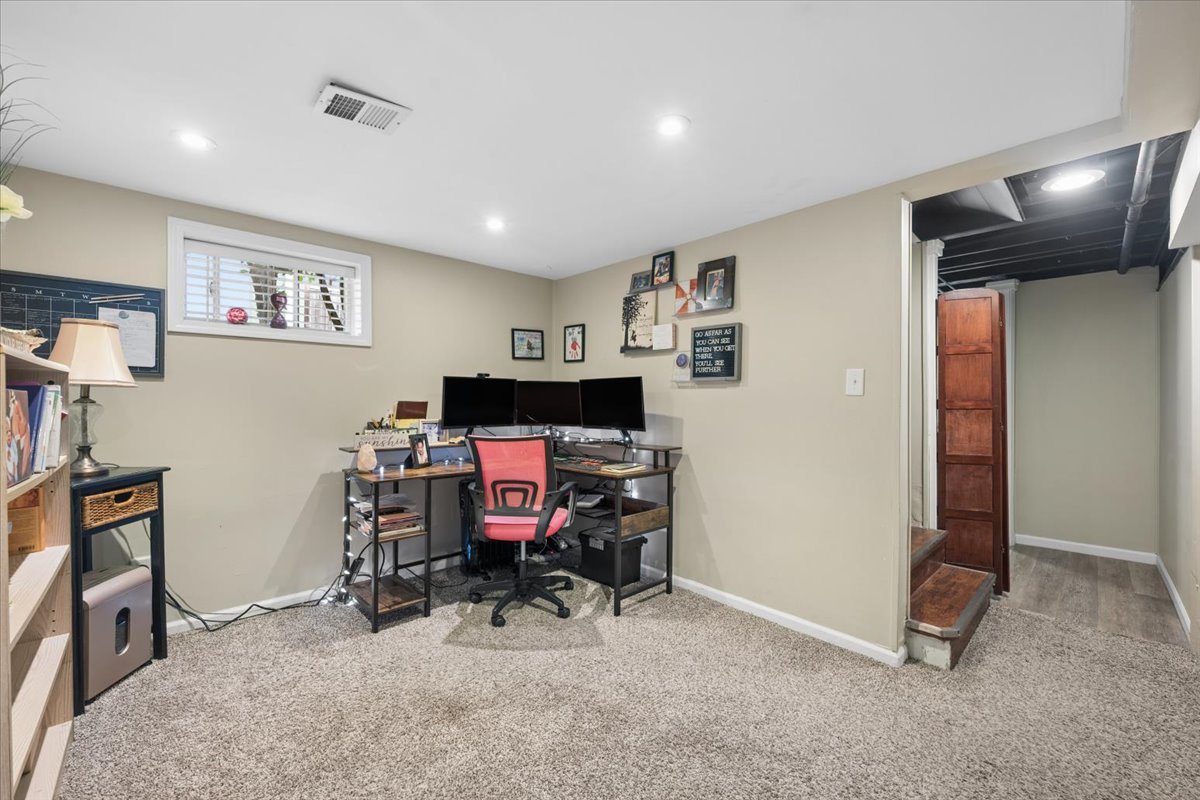 2416 Nathaniel Place Property Photo 16
