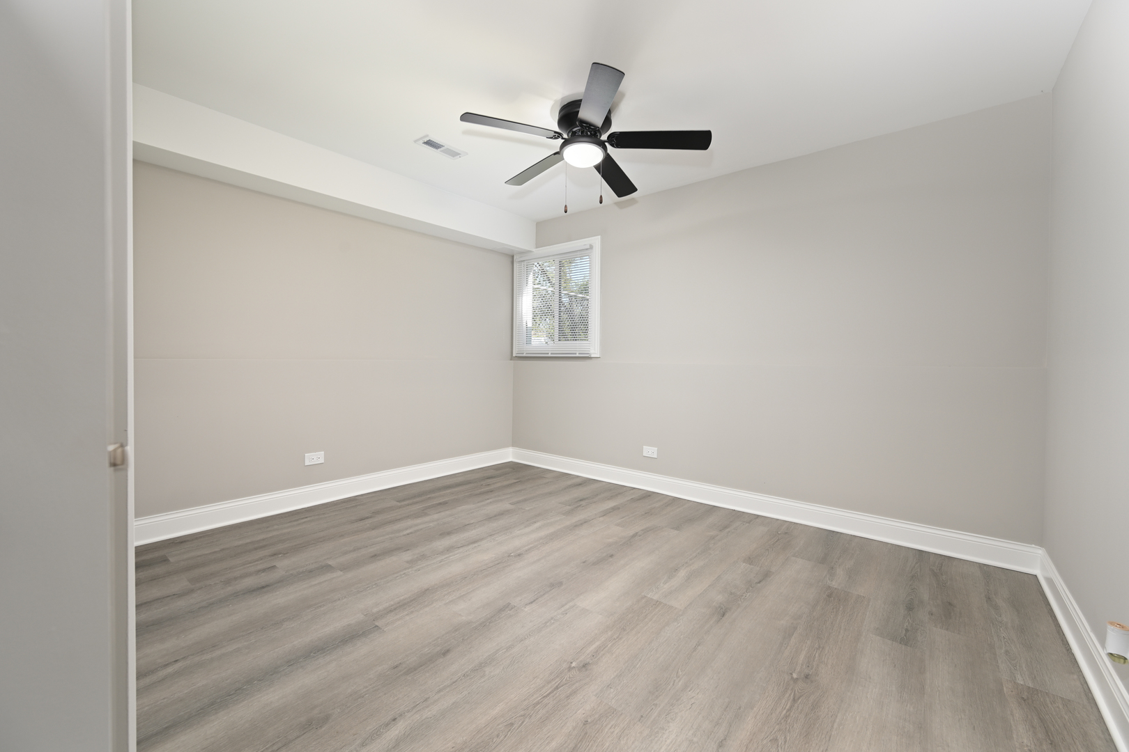 16607 Paulina Street Property Photo 15