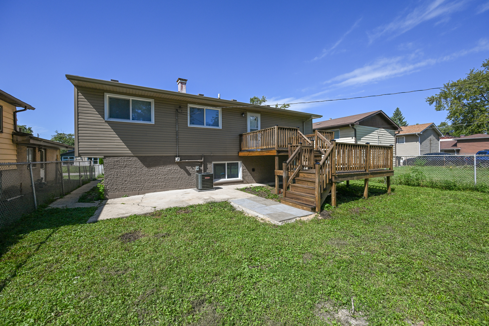 16607 Paulina Street Property Photo 22