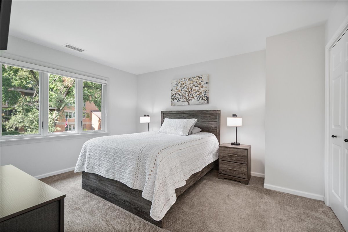 37 Park Lane Property Photo 25