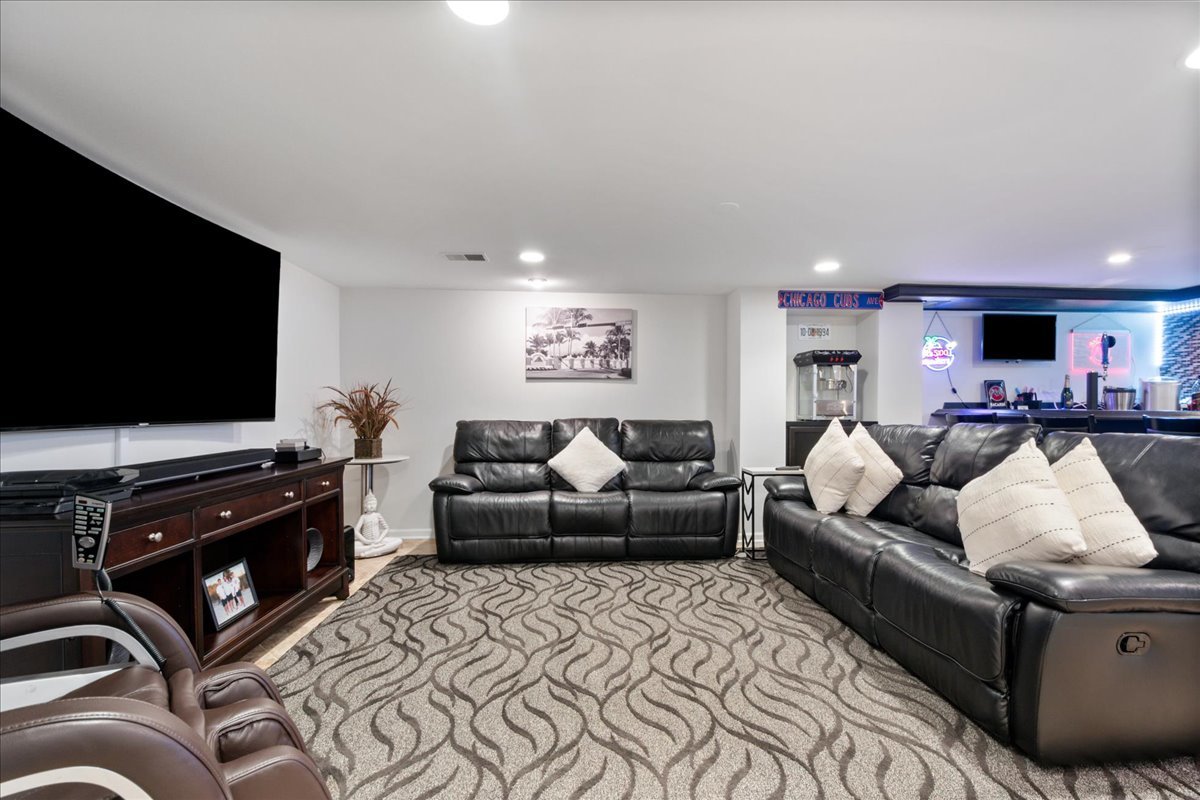 37 Park Lane Property Photo 27