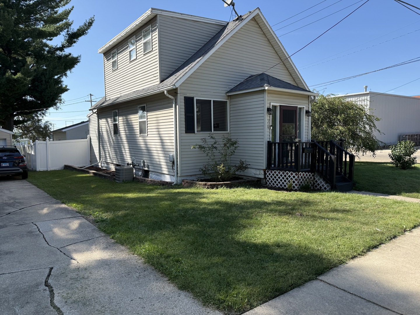 334 N 14th Street Property Photo 1
