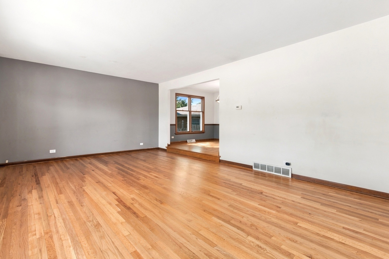 640 N Locust Street Property Photo 2