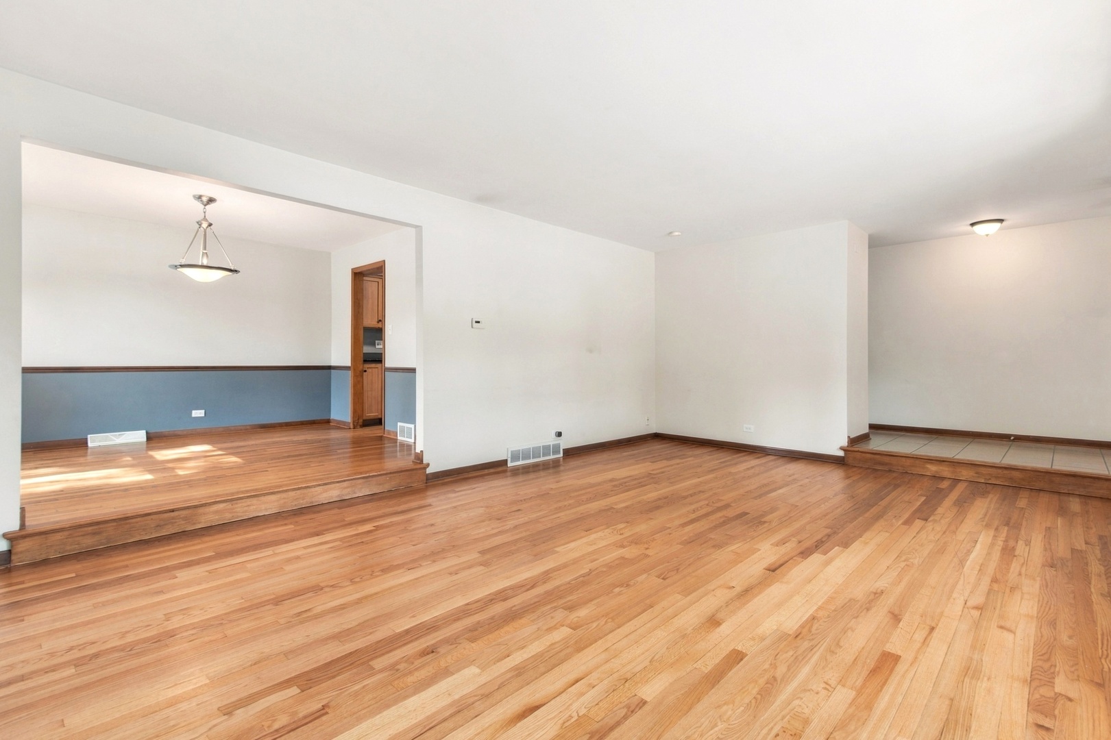 640 N Locust Street Property Photo 5