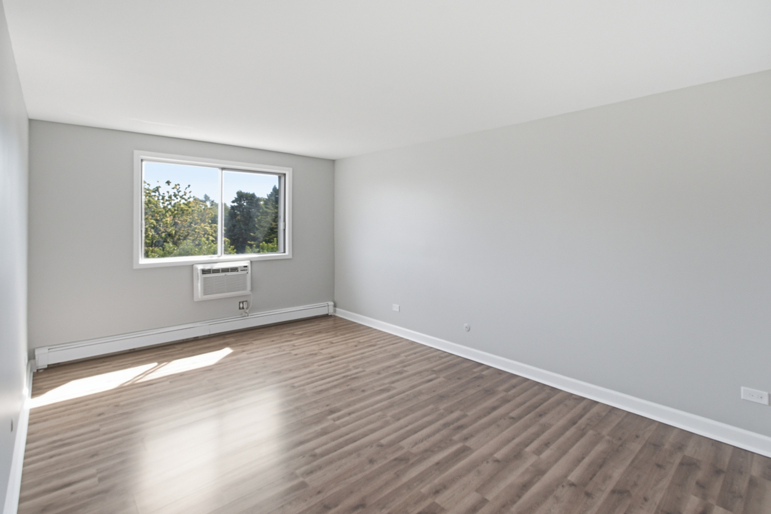 9445 Kenton Avenue 406 Property Photo 17