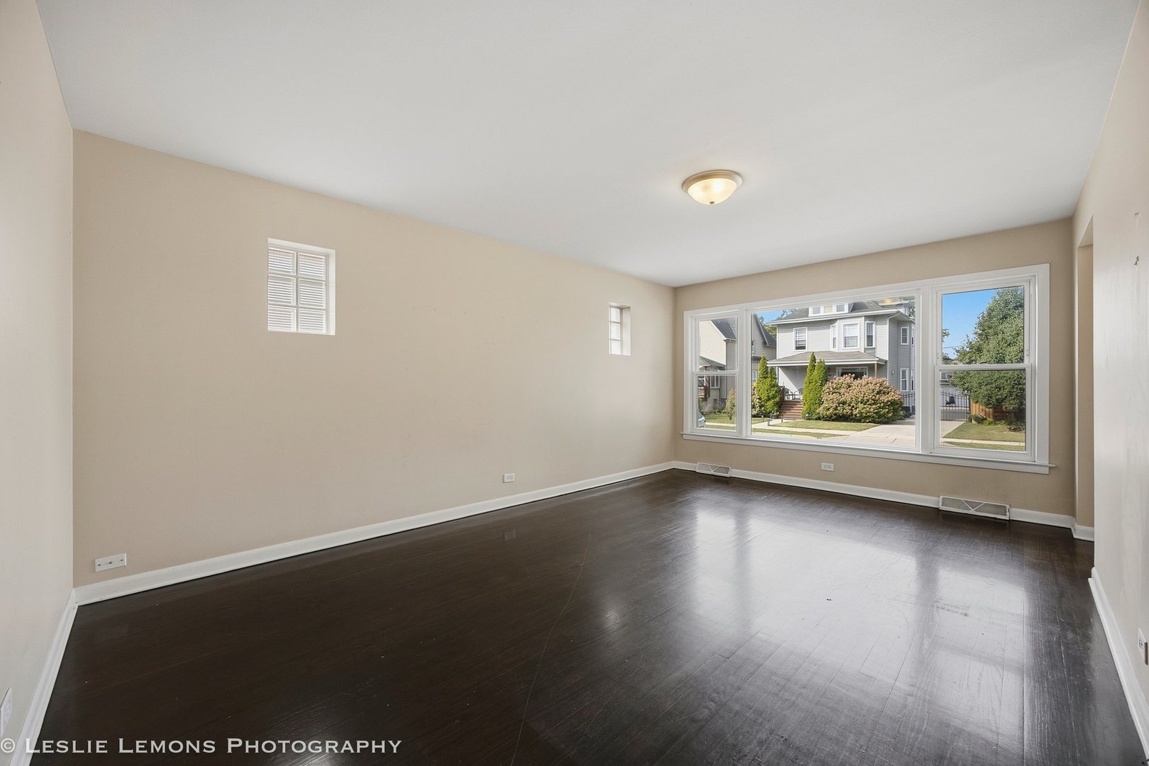 3433 Wesley Avenue Property Photo 5