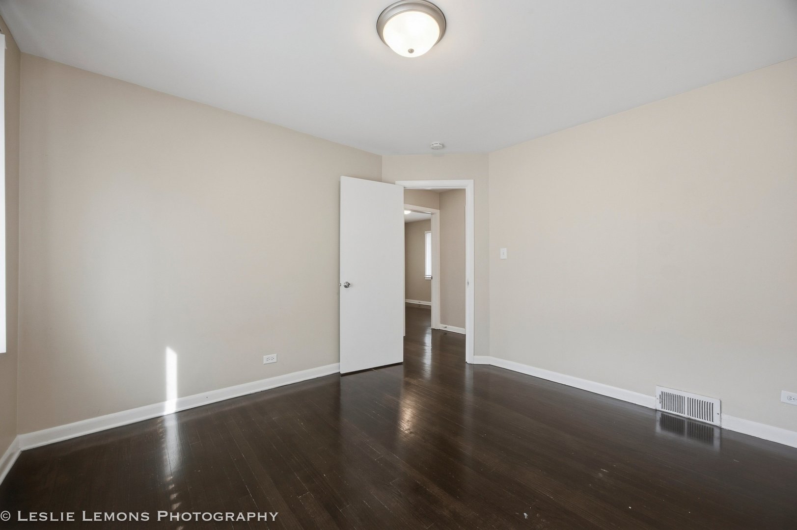 3433 Wesley Avenue Property Photo 7