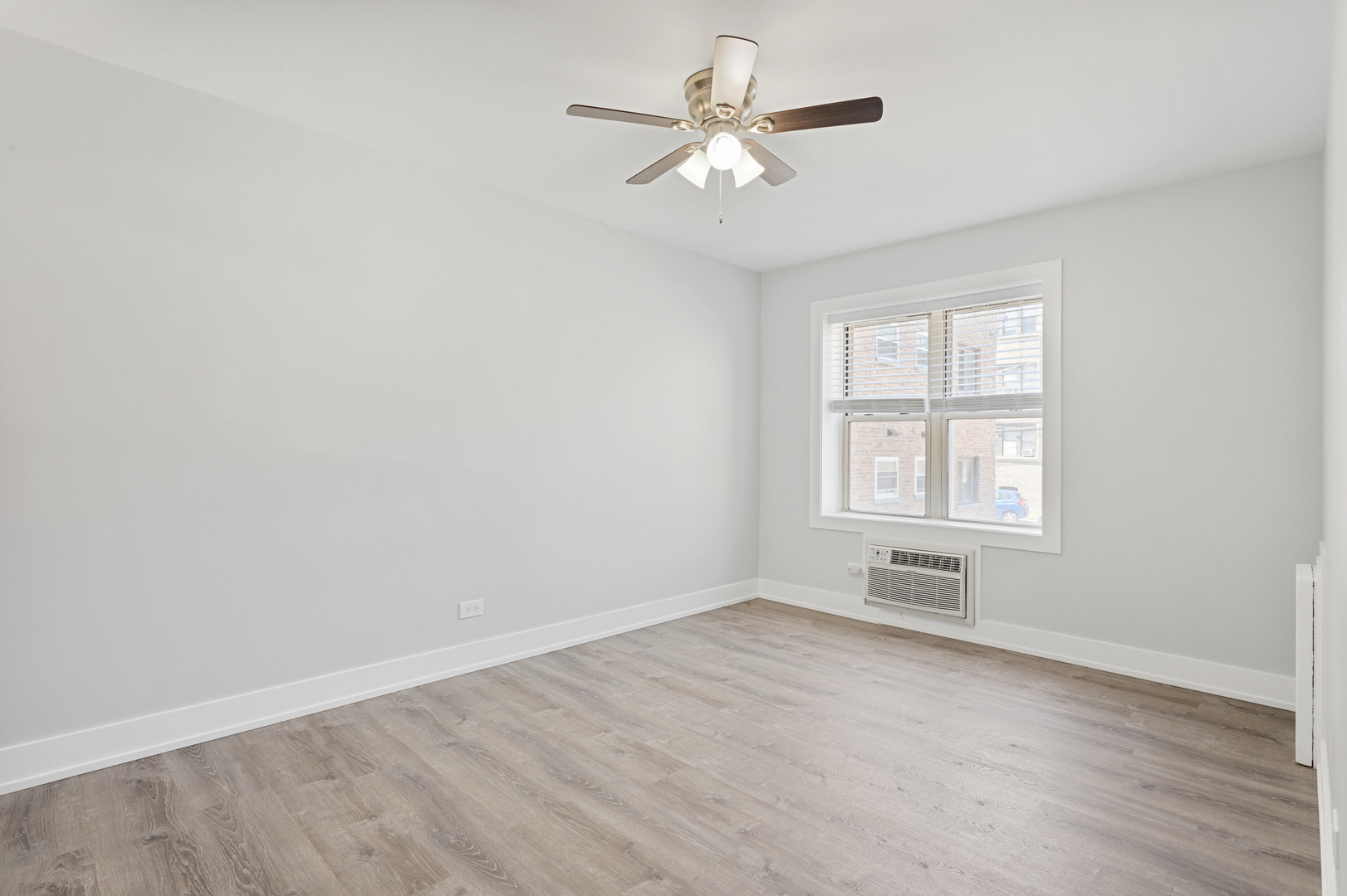 7070 N Sheridan Avenue 2s Property Photo 6