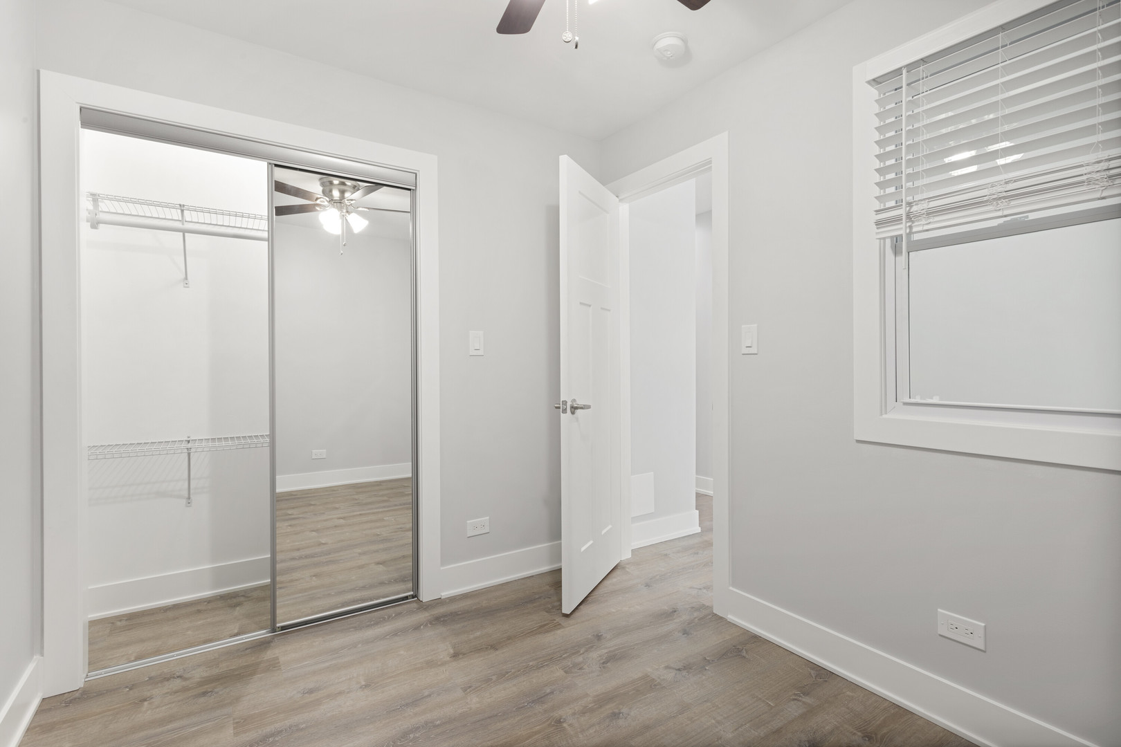 7070 N Sheridan Avenue 2s Property Photo 10