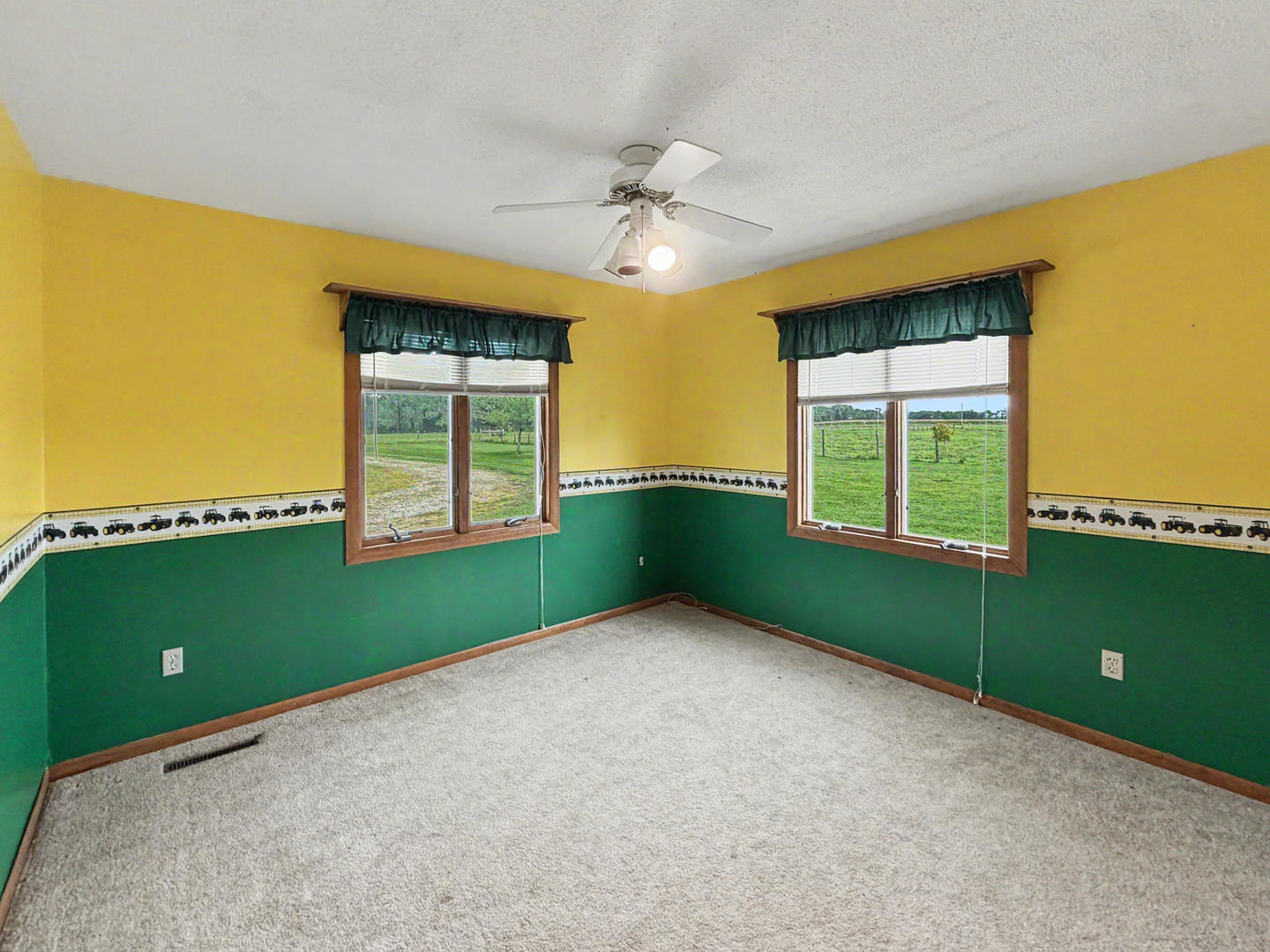 2661 E 900 North Road Property Photo 15