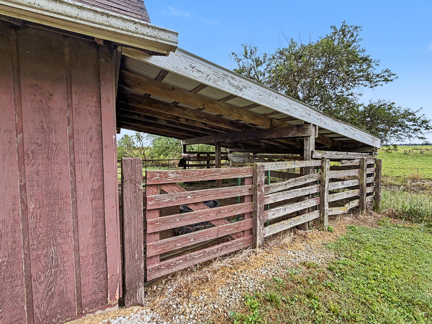 2661 E 900 North Road Property Photo 20