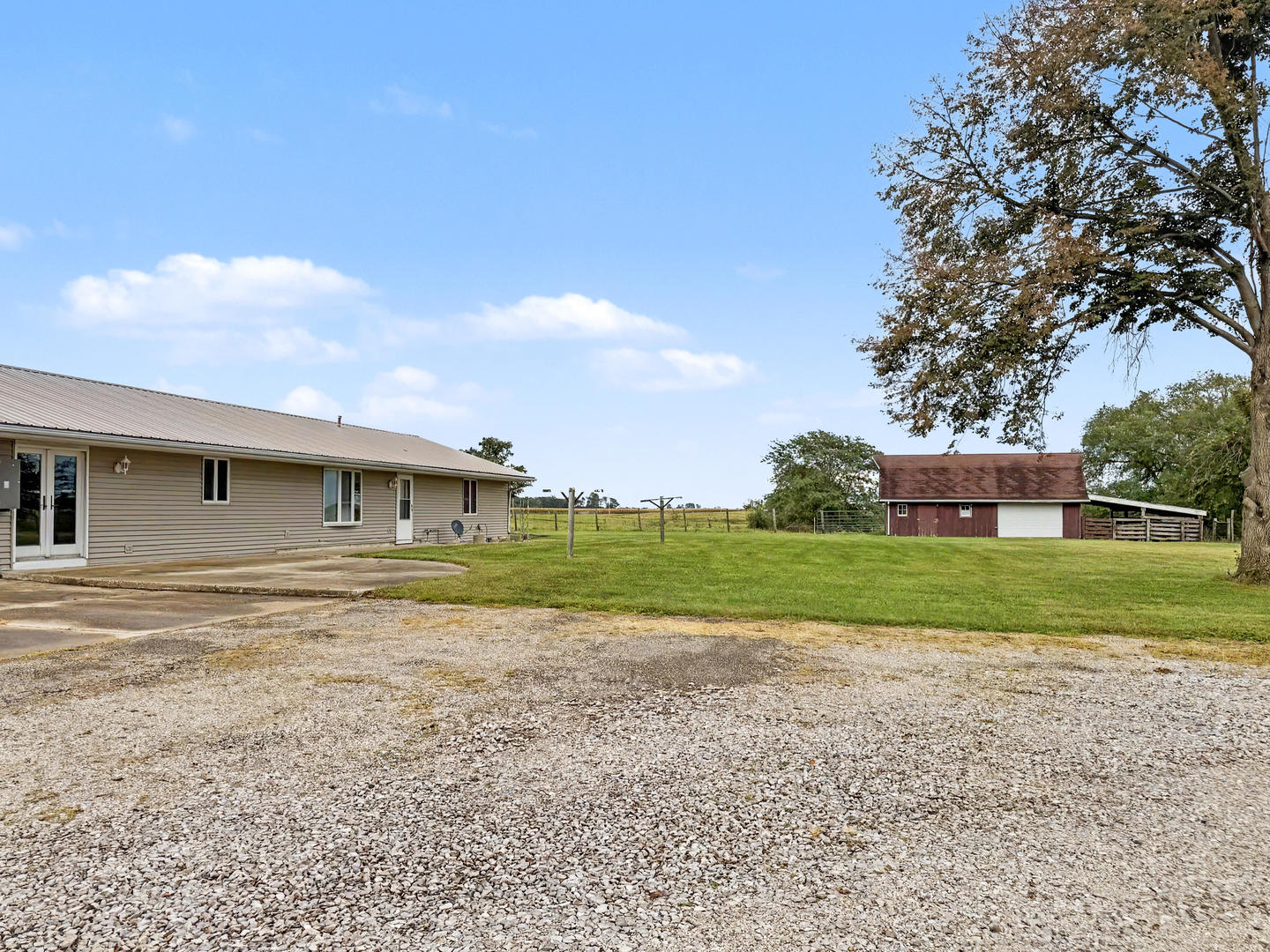 2661 E 900 North Road Property Photo 26