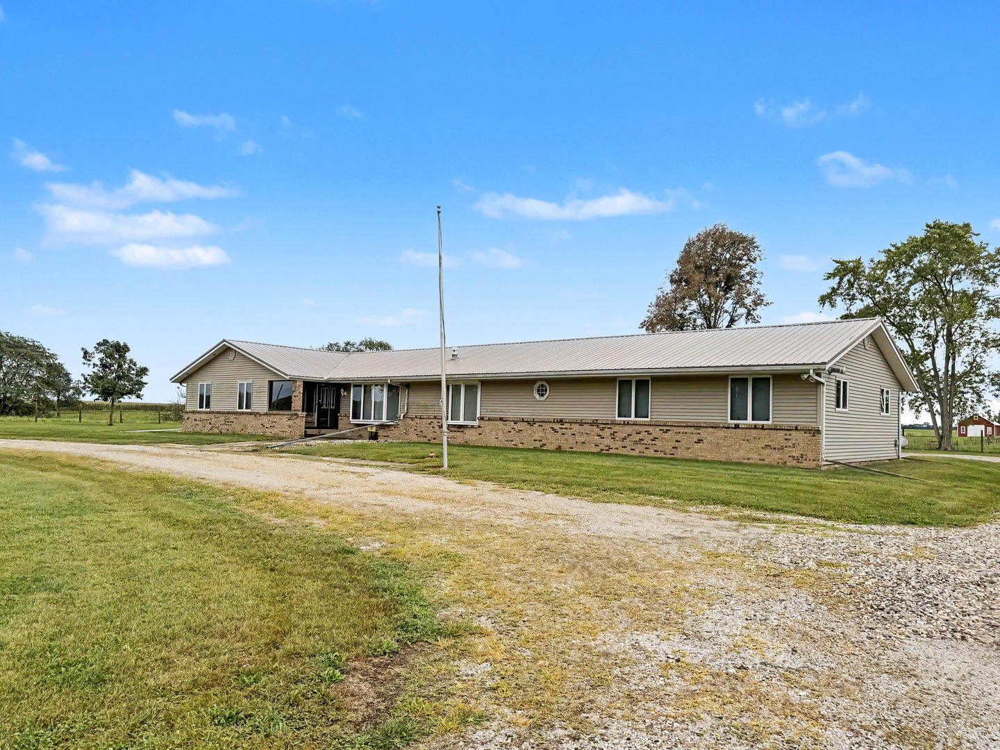 2661 E 900 North Road Property Photo 27