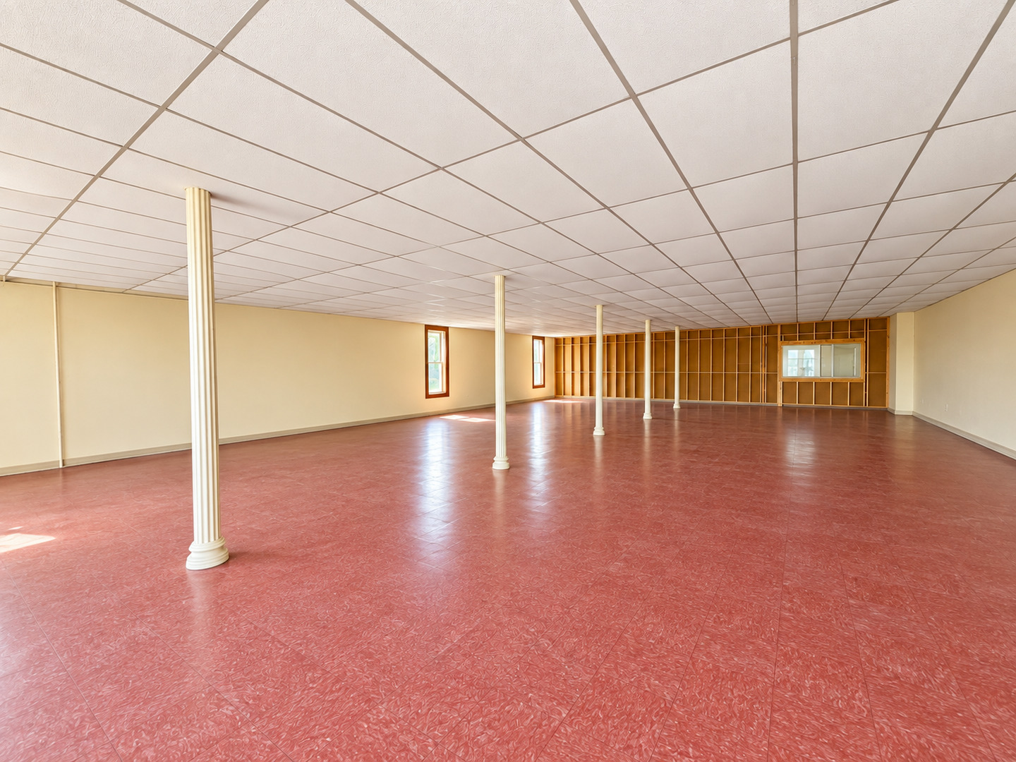 902 3/4 N Main Street 3 Property Photo 6