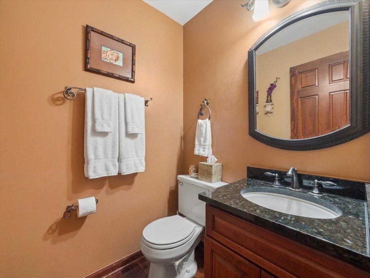 2571 N Douglas Avenue Property Photo 10