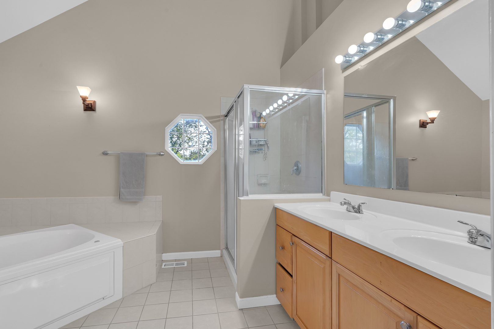 206 Albert Drive Property Photo 17