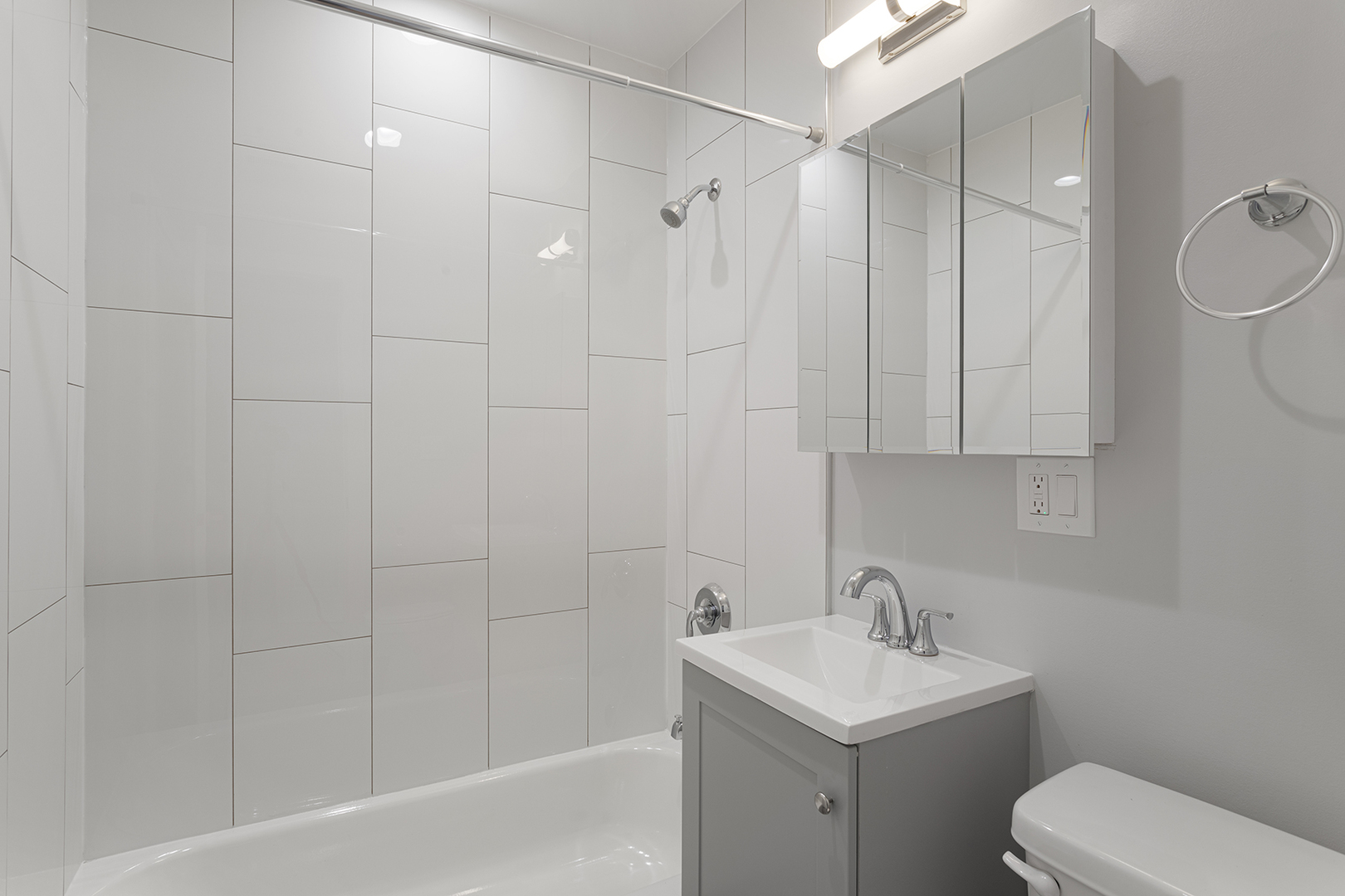 7070 N Sheridan Avenue 3s Property Photo 11