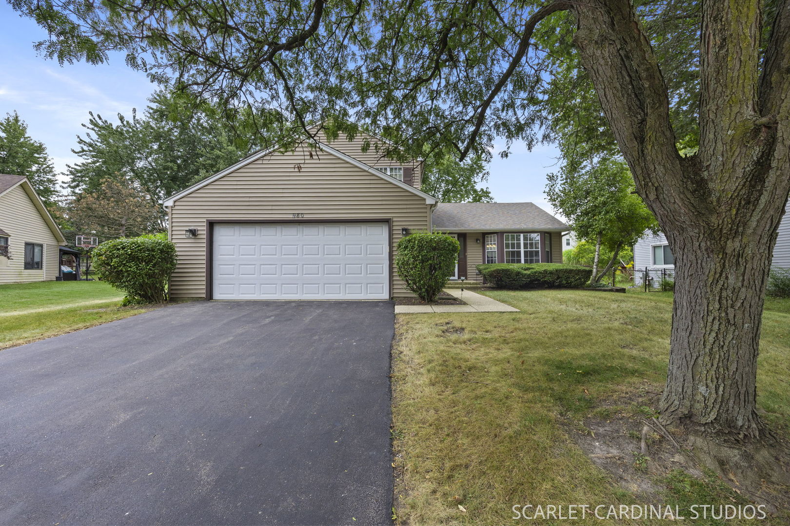 980 Oakland Lane Property Photo 2