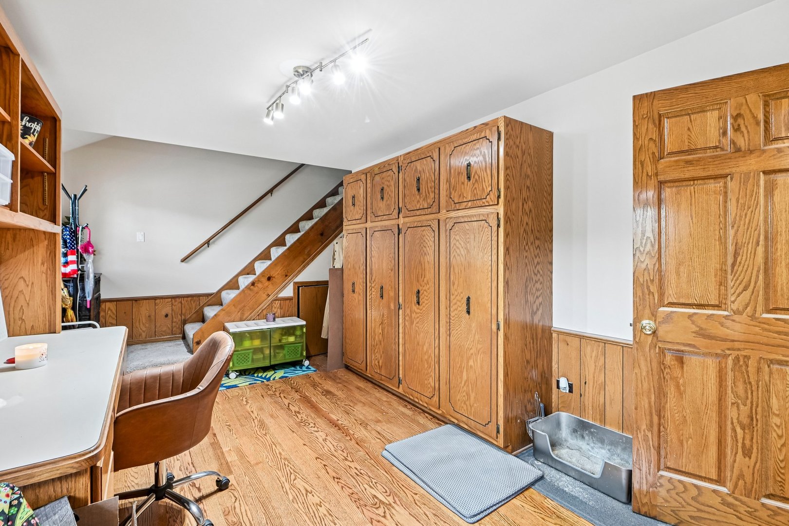 7916 Dooneen Avenue Property Photo 15