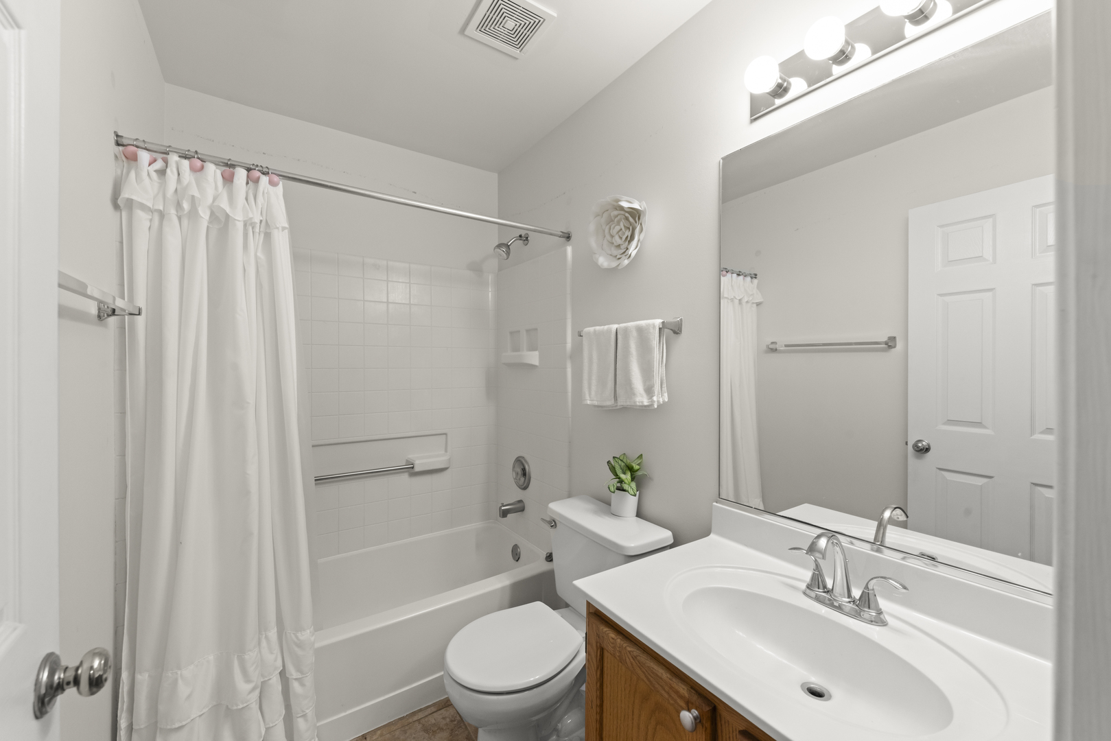276 Sierra Pass Drive Property Photo 18