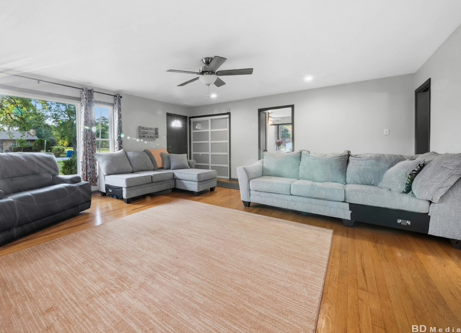 20301 Hellenic Drive Property Photo 2