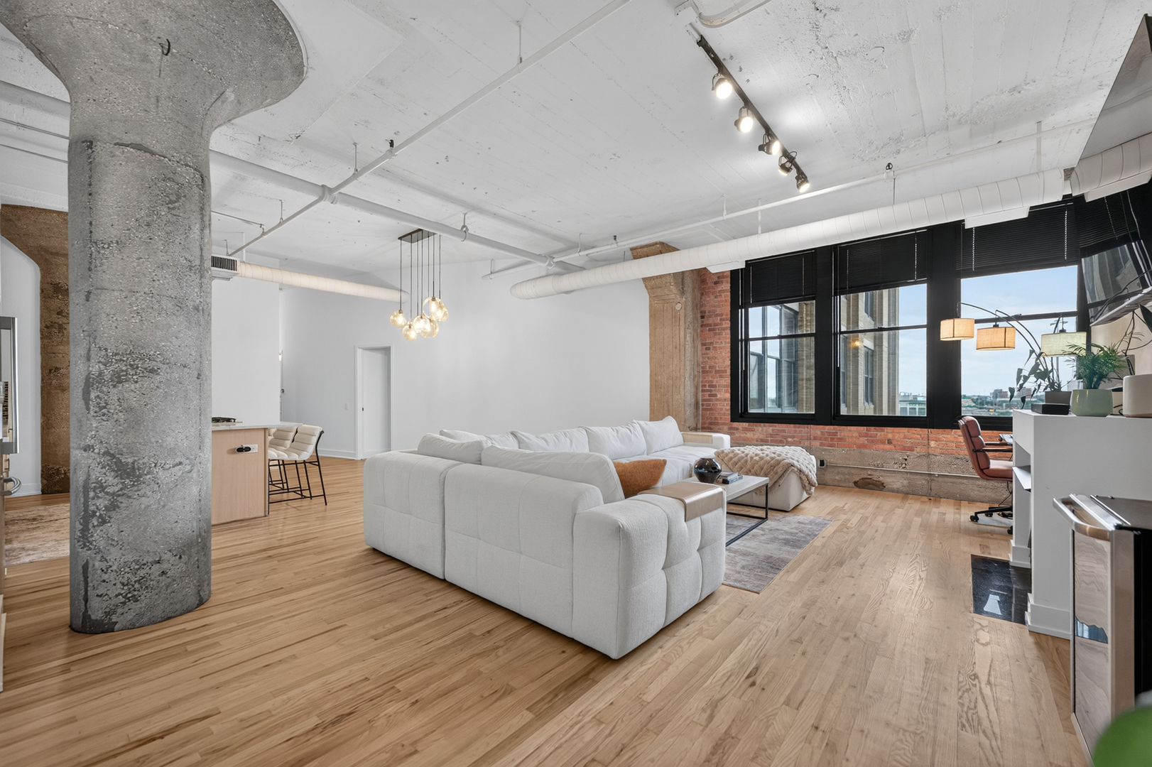 728 W Jackson Boulevard 712 Property Photo 4