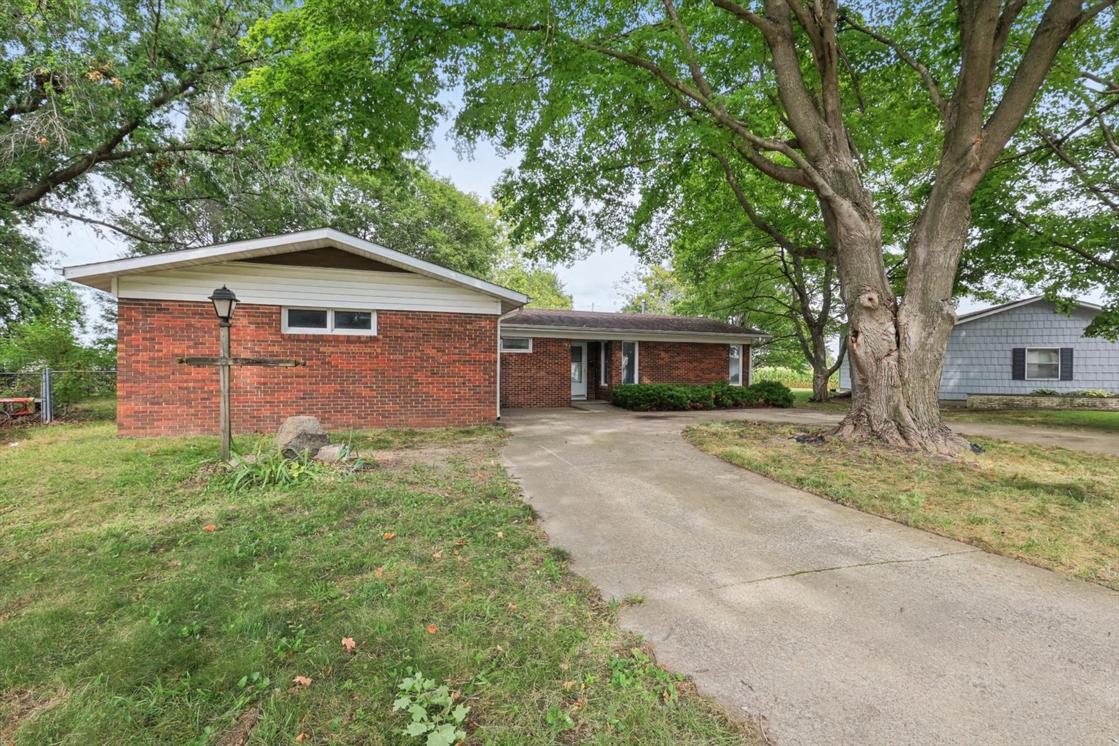 209 Matteson Drive Property Photo 9