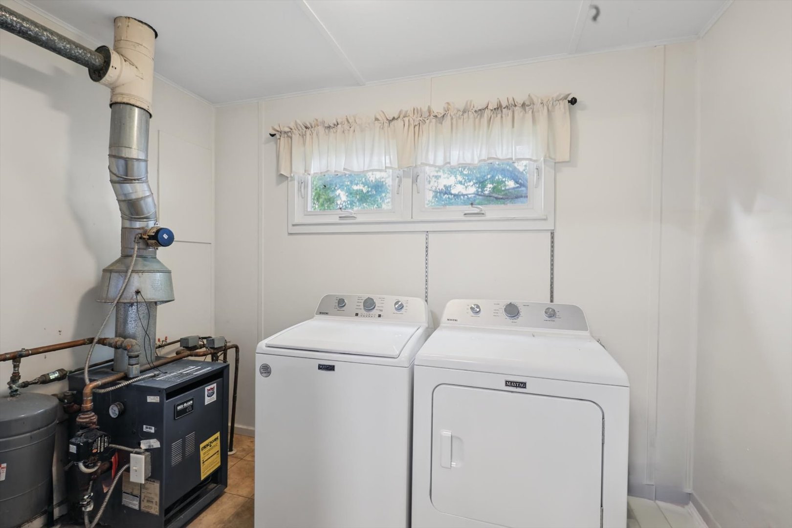 209 Matteson Drive Property Photo 18