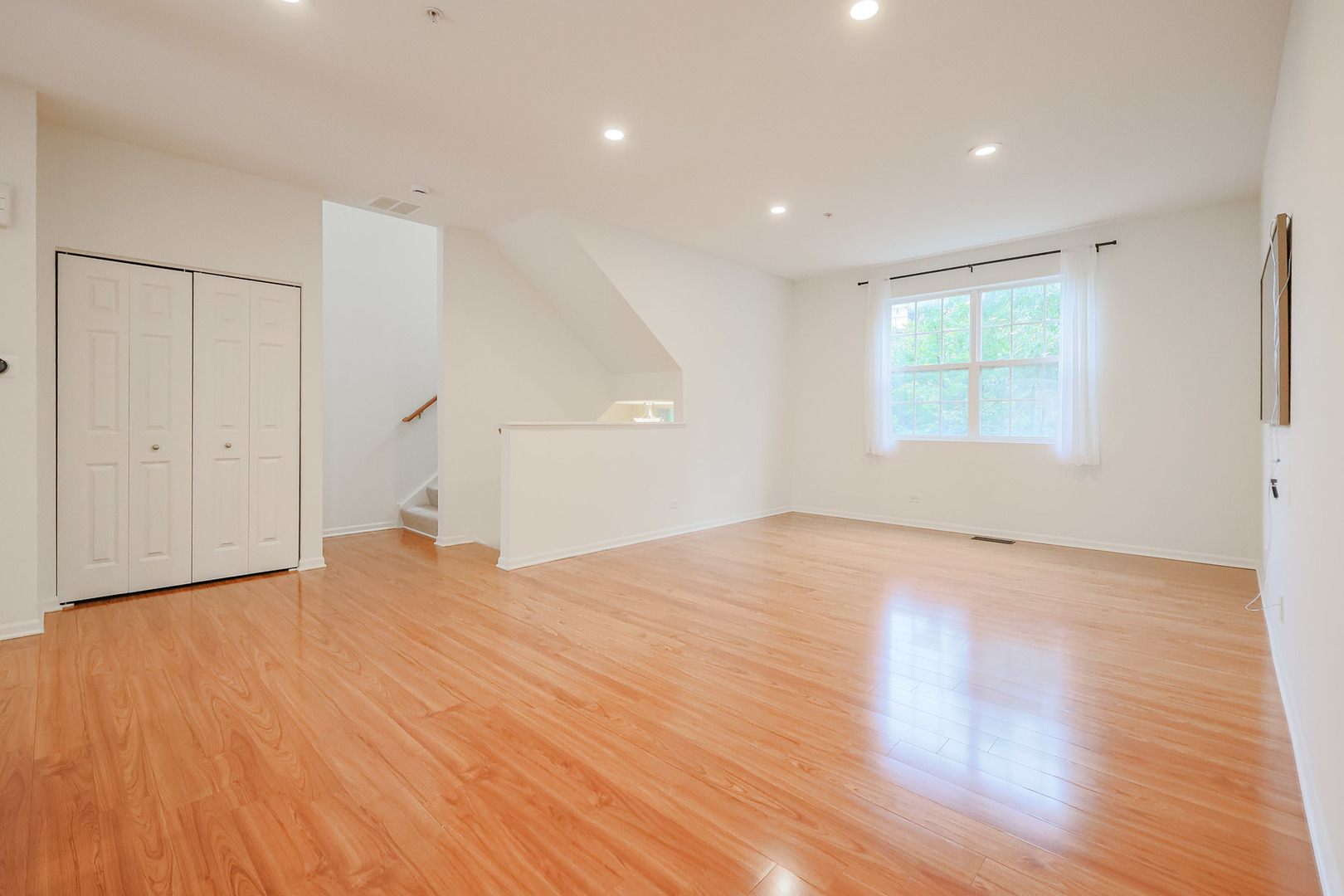 8607 Waukegan Road Property Photo 6