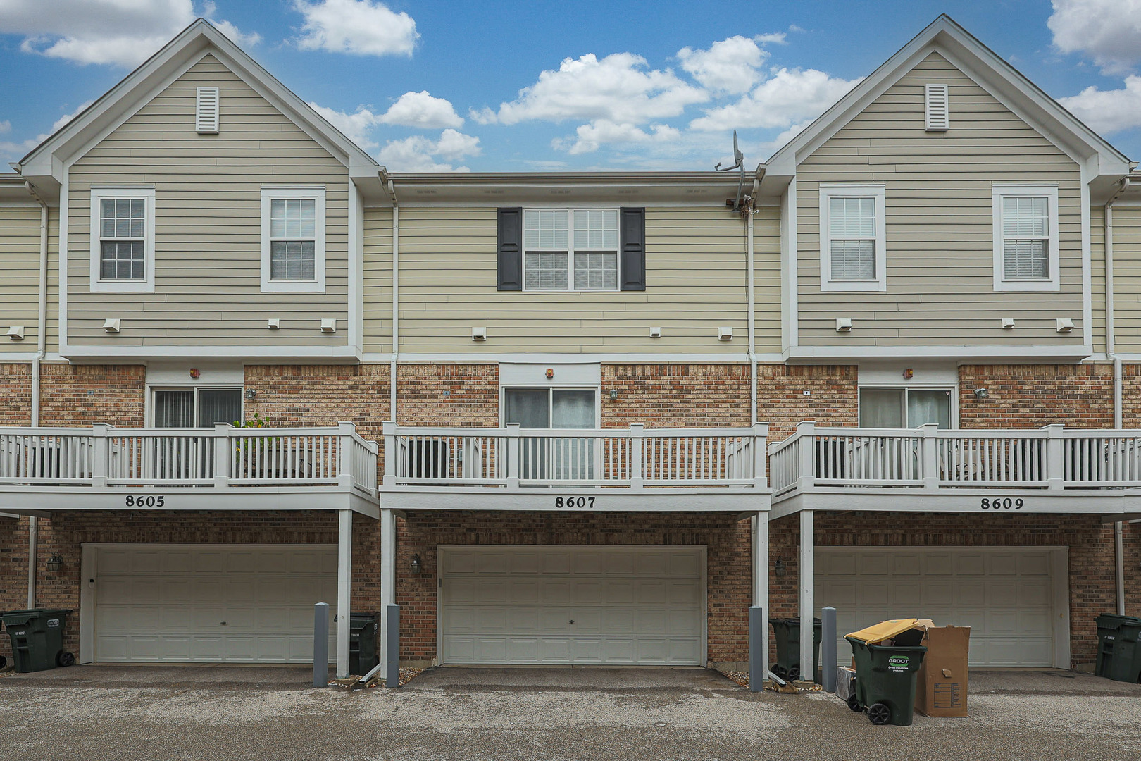 8607 Waukegan Road Property Photo 33