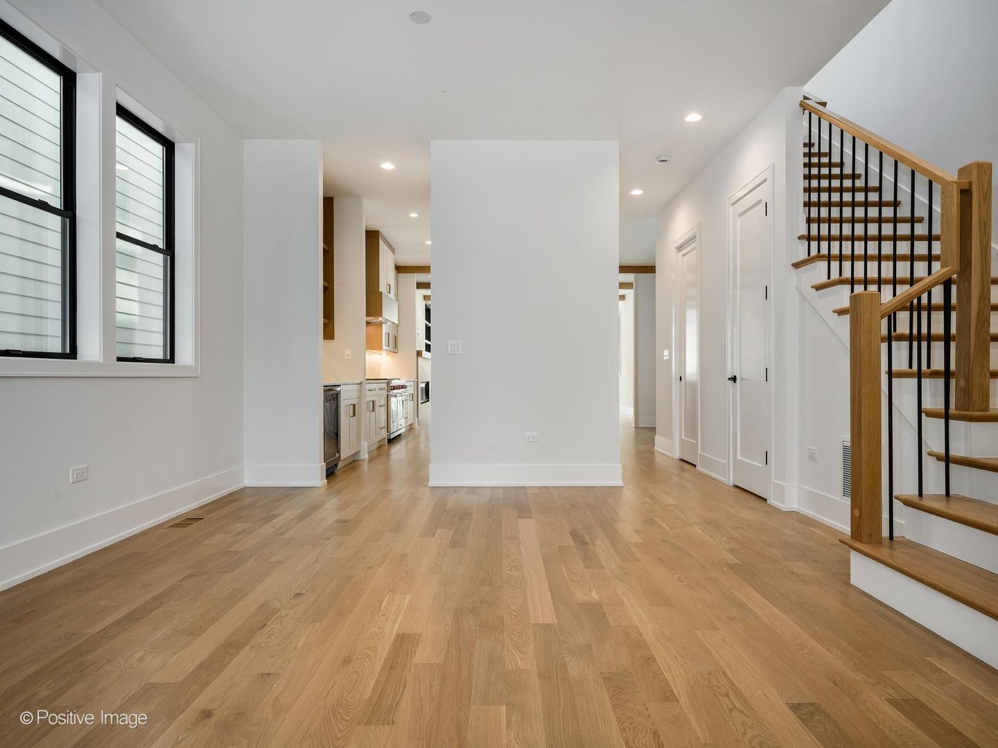 2714 N Magnolia Avenue Property Photo 6