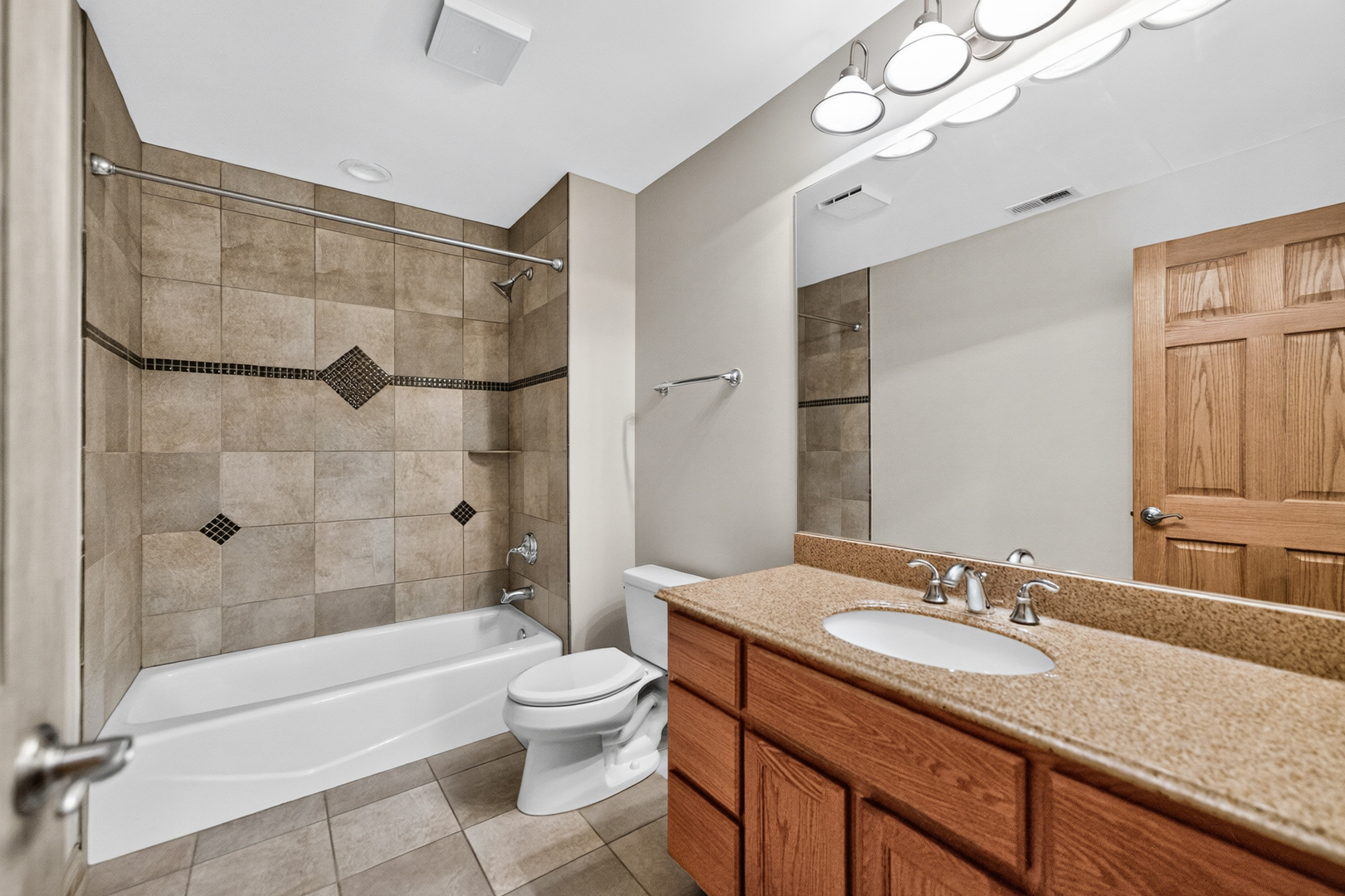 408 W Pine Avenue Property Photo 24