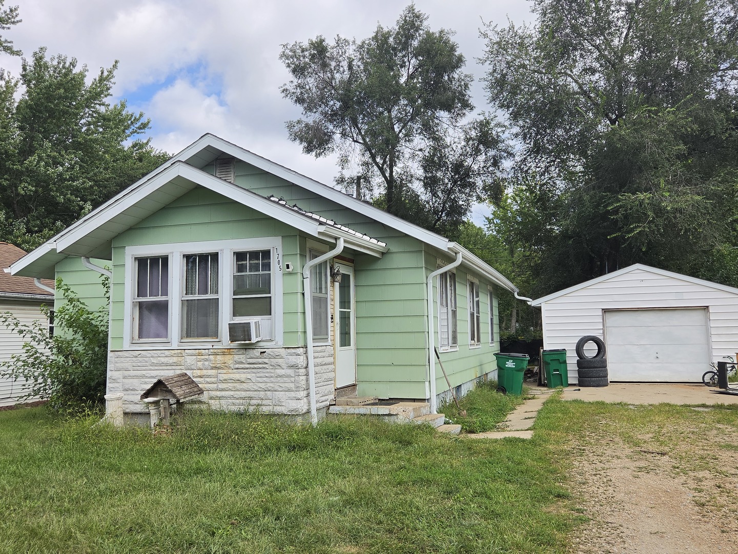 1705 English Street Property Photo 1