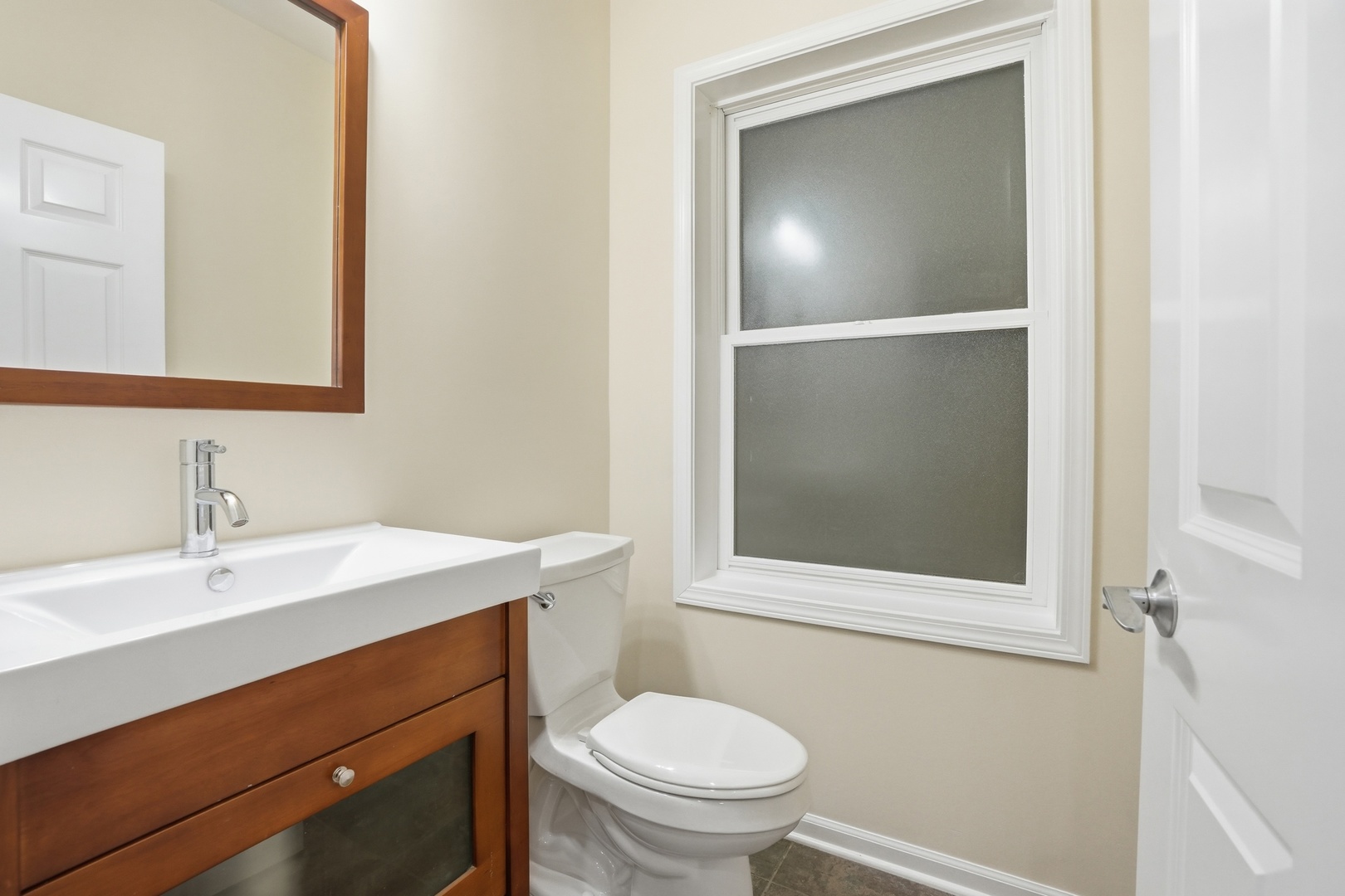 345 W 29th Place Property Photo 24