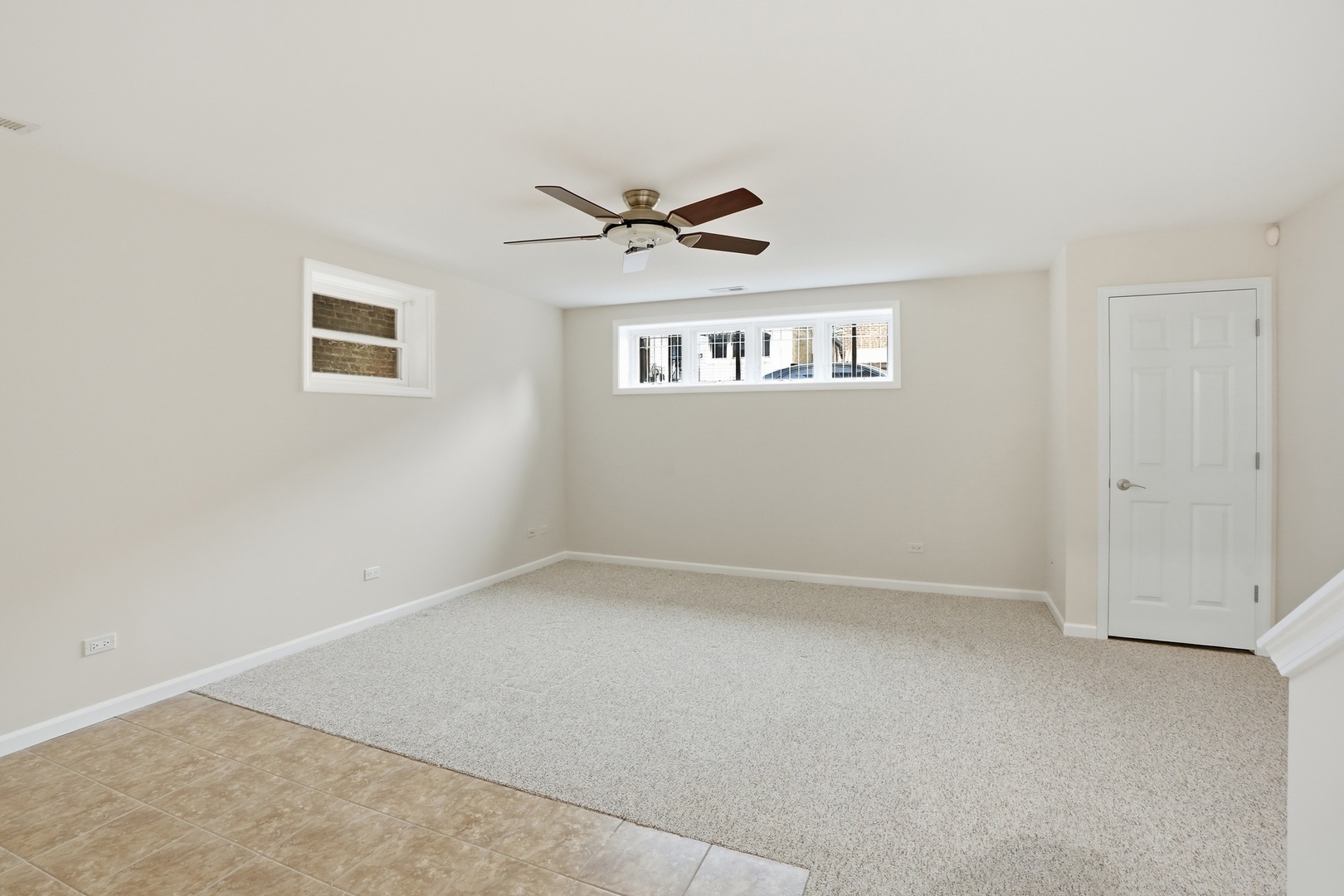 345 W 29th Place Property Photo 26