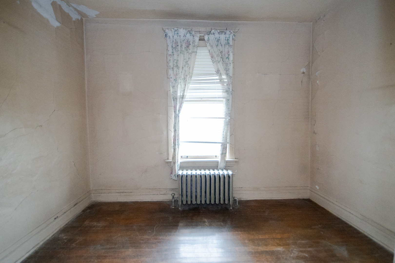 2270 N Monitor Avenue Property Photo 10