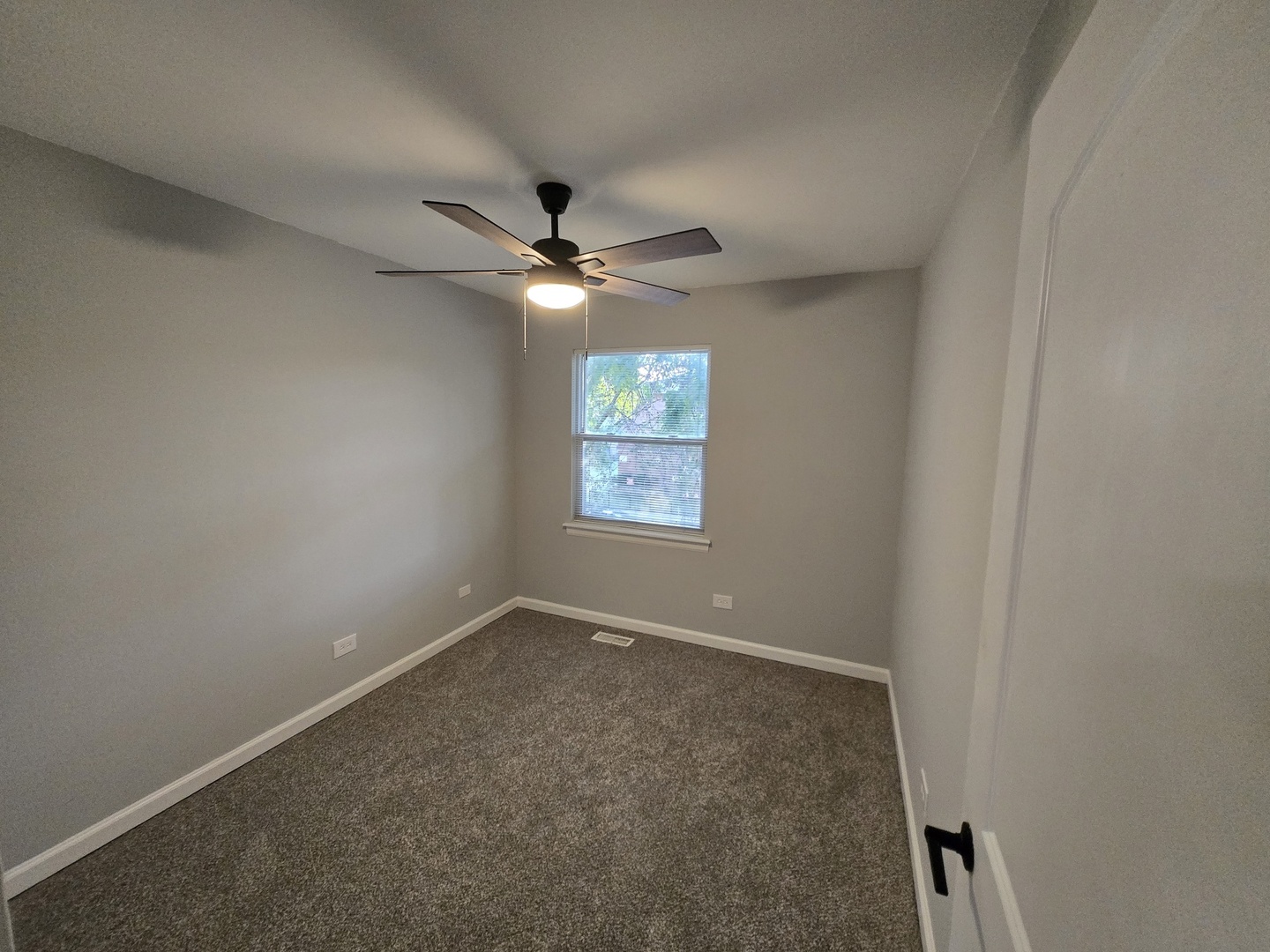 6941 S Cornell Avenue Property Photo 17
