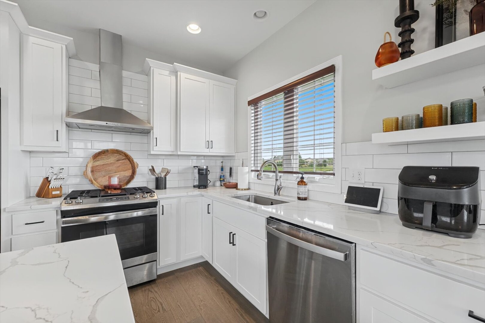 1920 Roseland Drive Property Photo 19