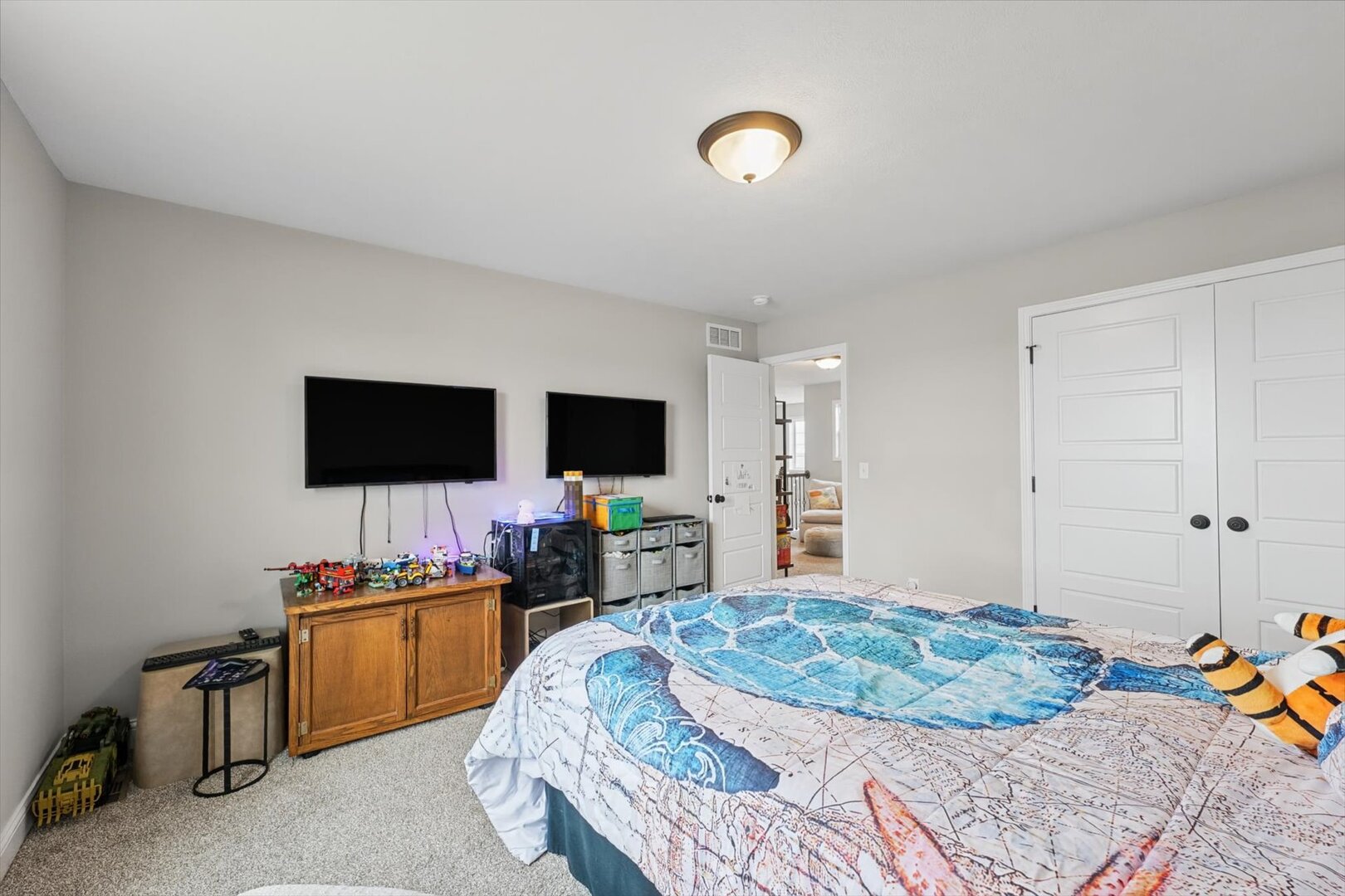 1920 Roseland Drive Property Photo 39
