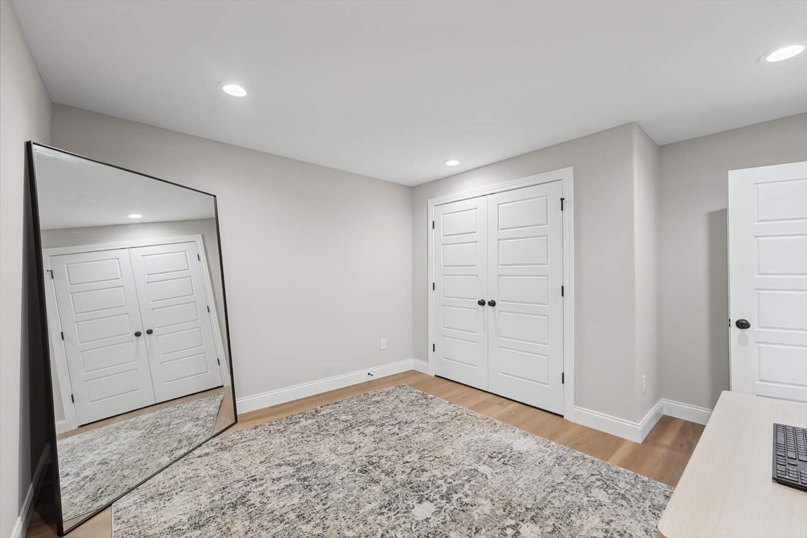 1920 Roseland Drive Property Photo 53
